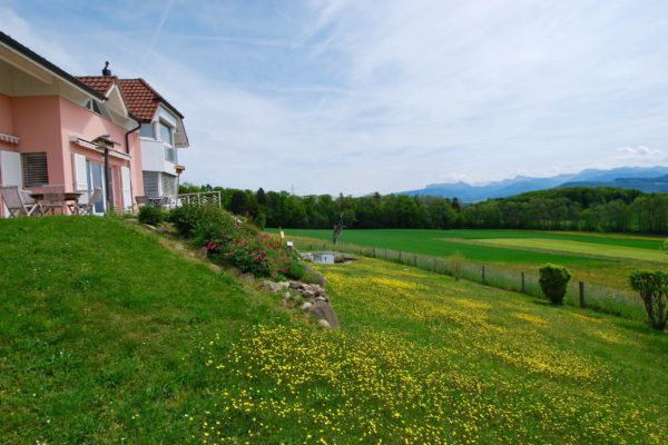 Coup de cœur pour cette magnifique villa de 7,5 pièces dans un cadre idyllique